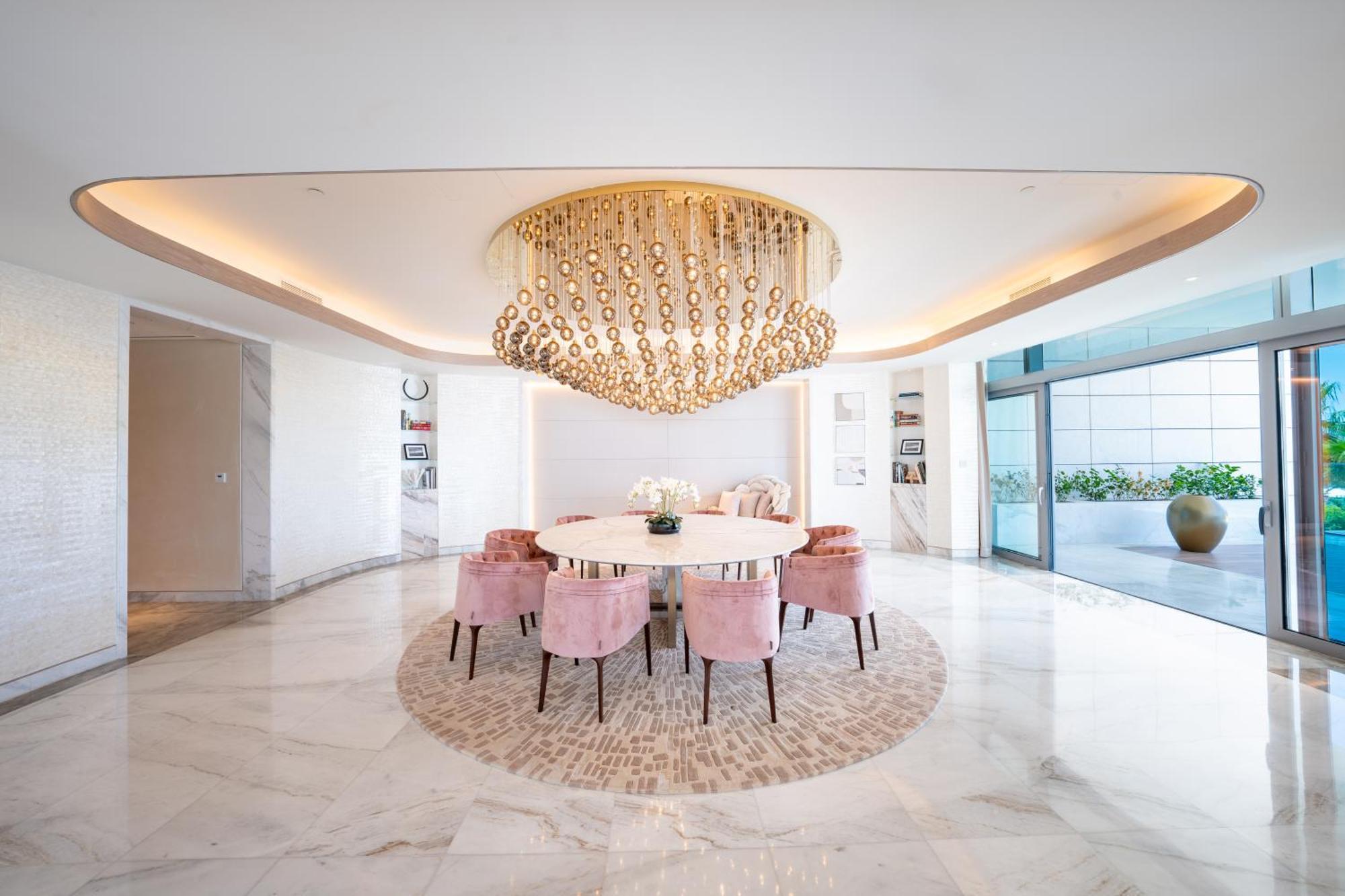 Hotel Five Luxe Dubaj Exteriér fotografie Dining room