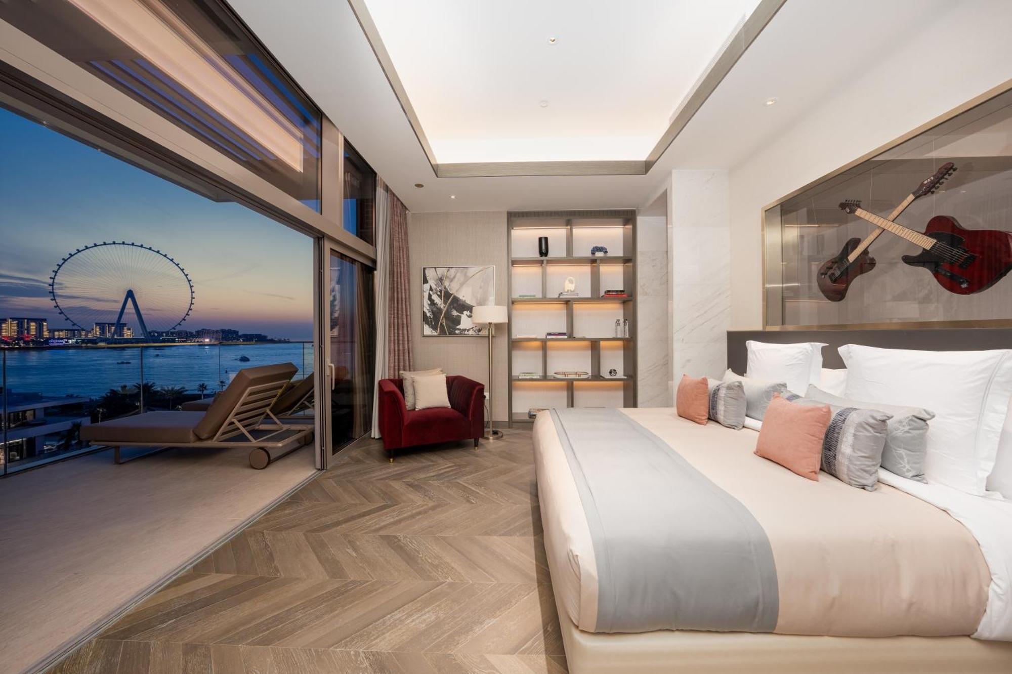 Hotel Five Luxe Dubaj Exteriér fotografie A bedroom at the hotel