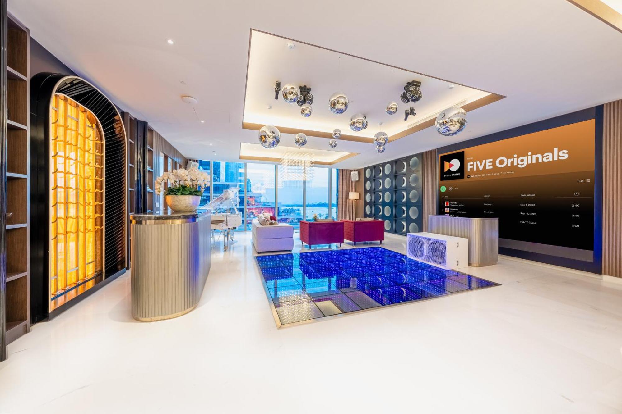 Hotel Five Luxe Dubaj Exteriér fotografie The FIVB Headquarters in Lausanne