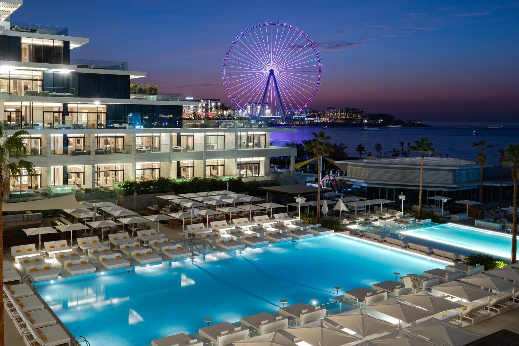 Hotel Five Luxe Dubaj Exteriér fotografie The Westin Athens